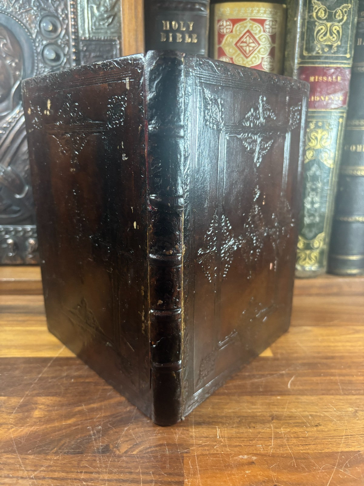 8736583