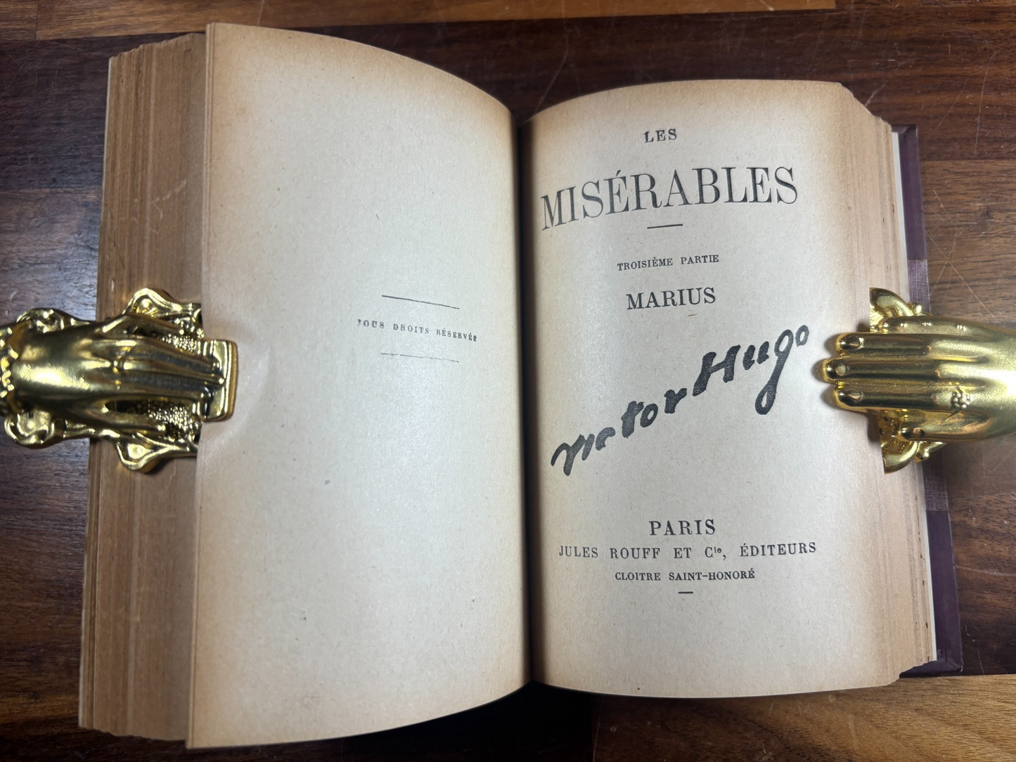 8573189