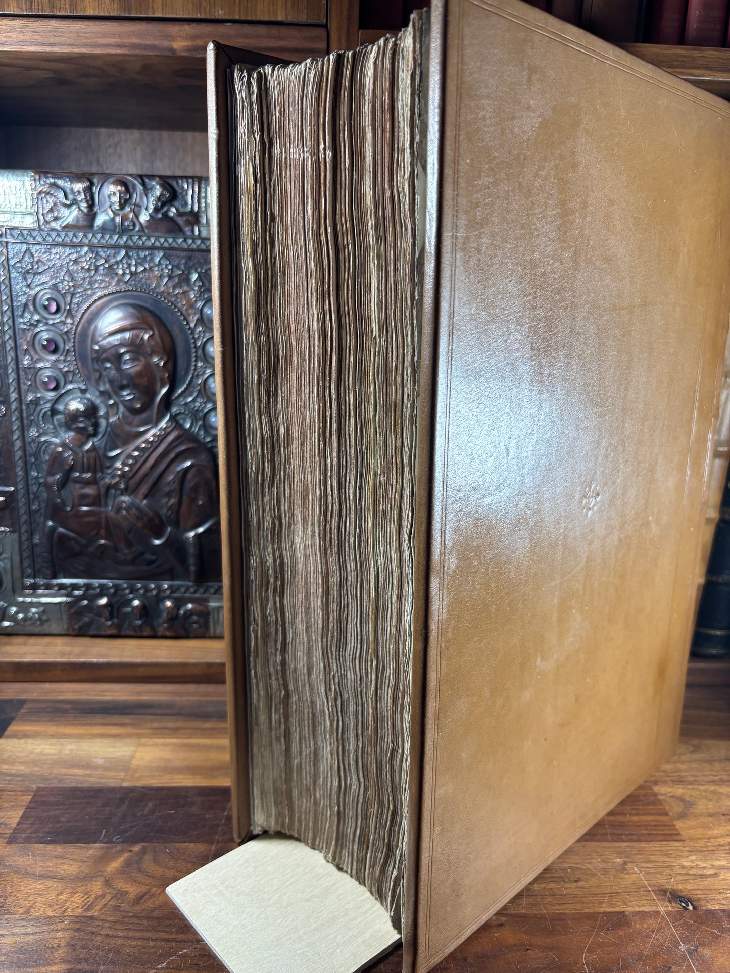 1566 Folio Great Bible, the final edition of the pulpit Great Bible