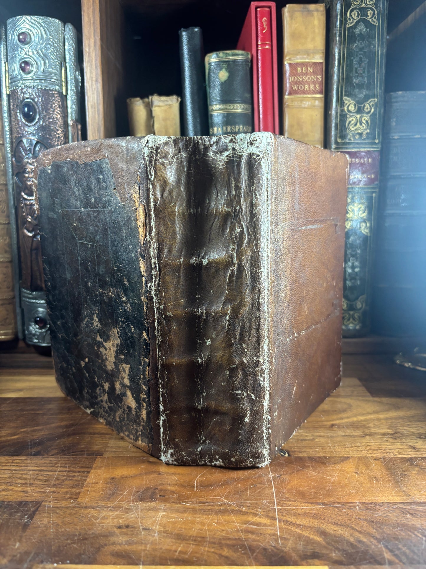 1625 KJV Bible with extensive provenance