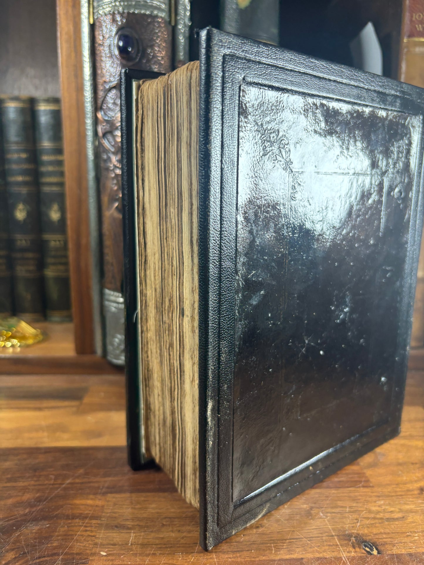 1599 Geneva “Breeches” Bible Herbert 253, Maps, Genealogies, Apocrypha, Psalter & Concordance